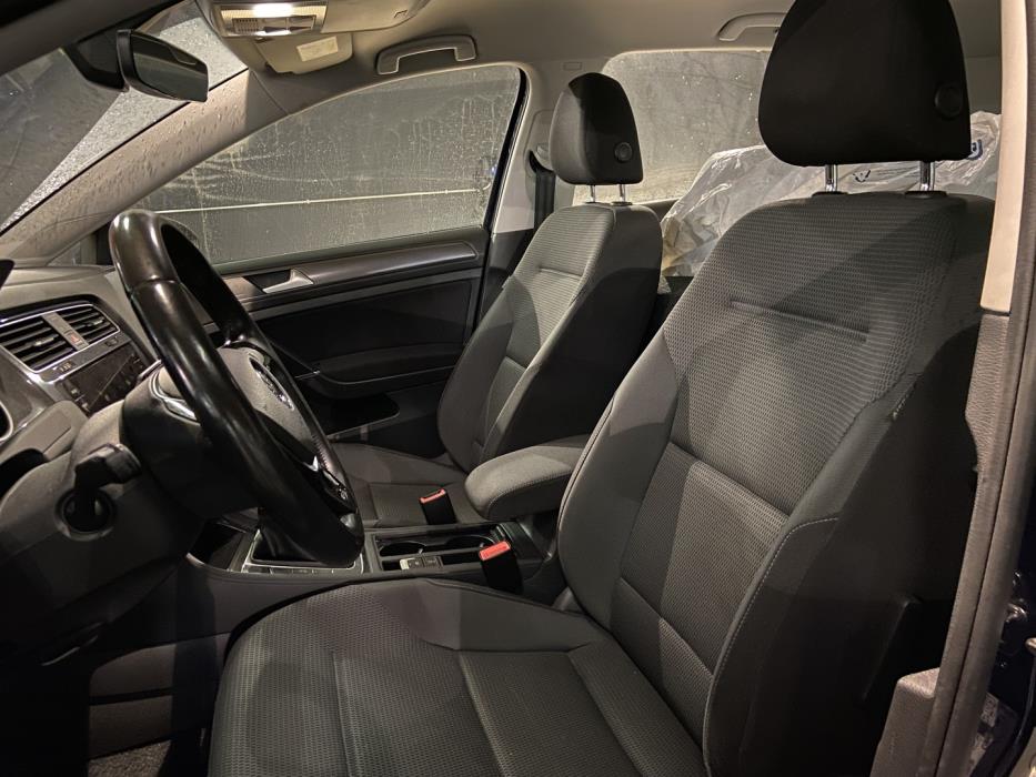 VOLKSWAGEN Golf 2017