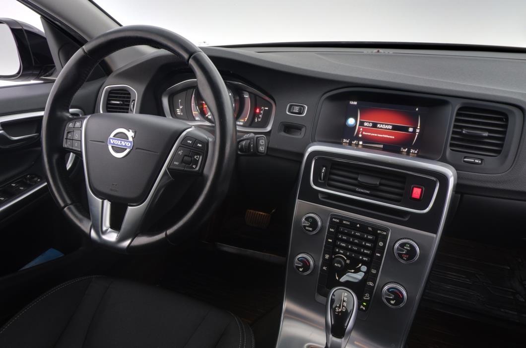 VOLVO V60 Cross Country 2017