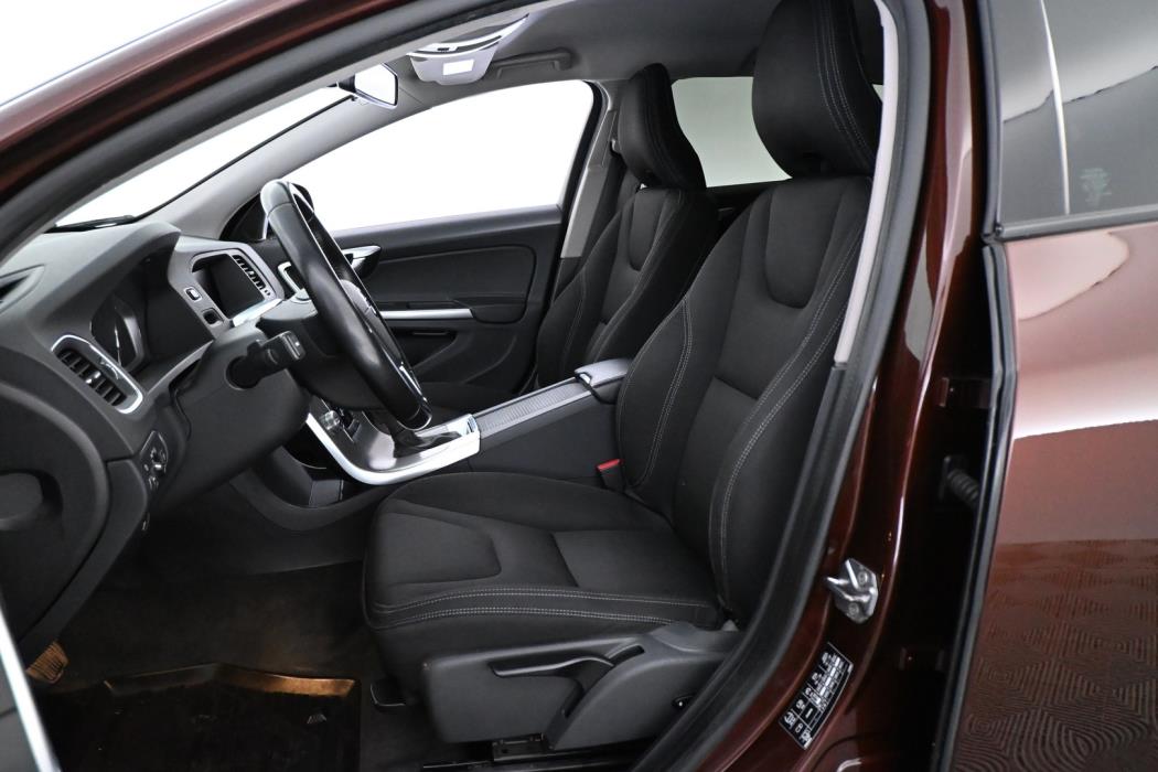 VOLVO V60 Cross Country 2017