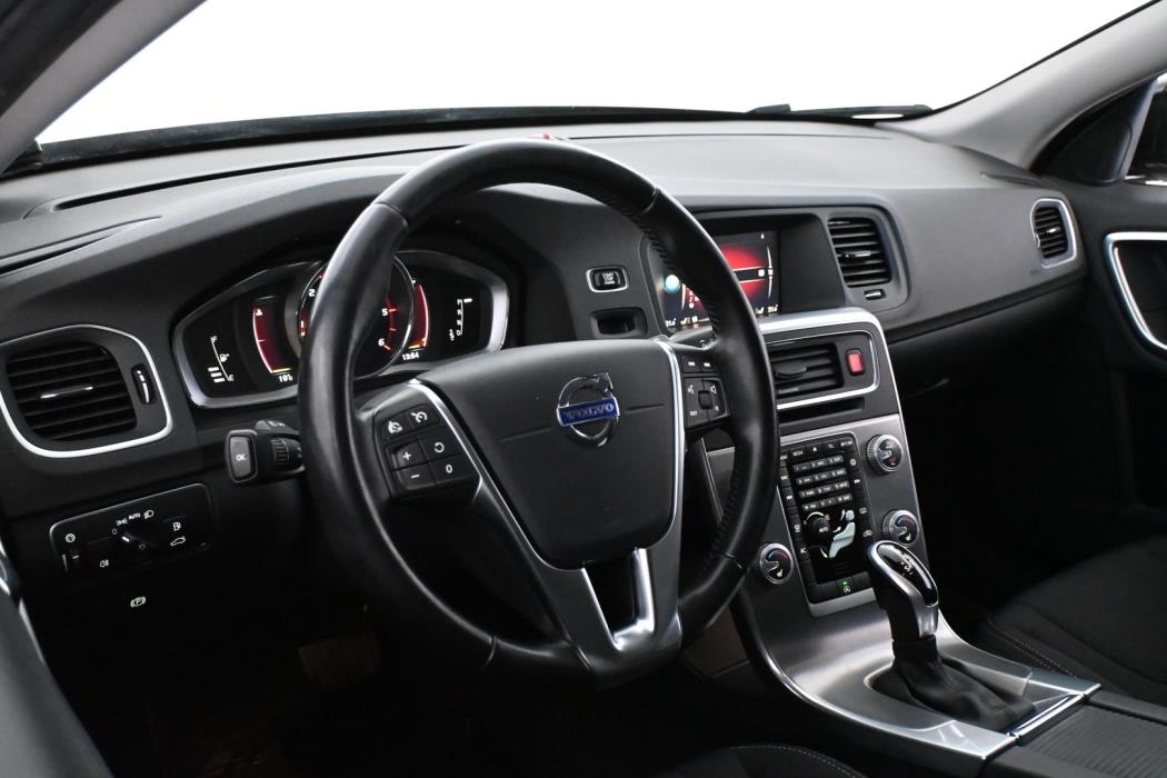 VOLVO V60 Cross Country 2017