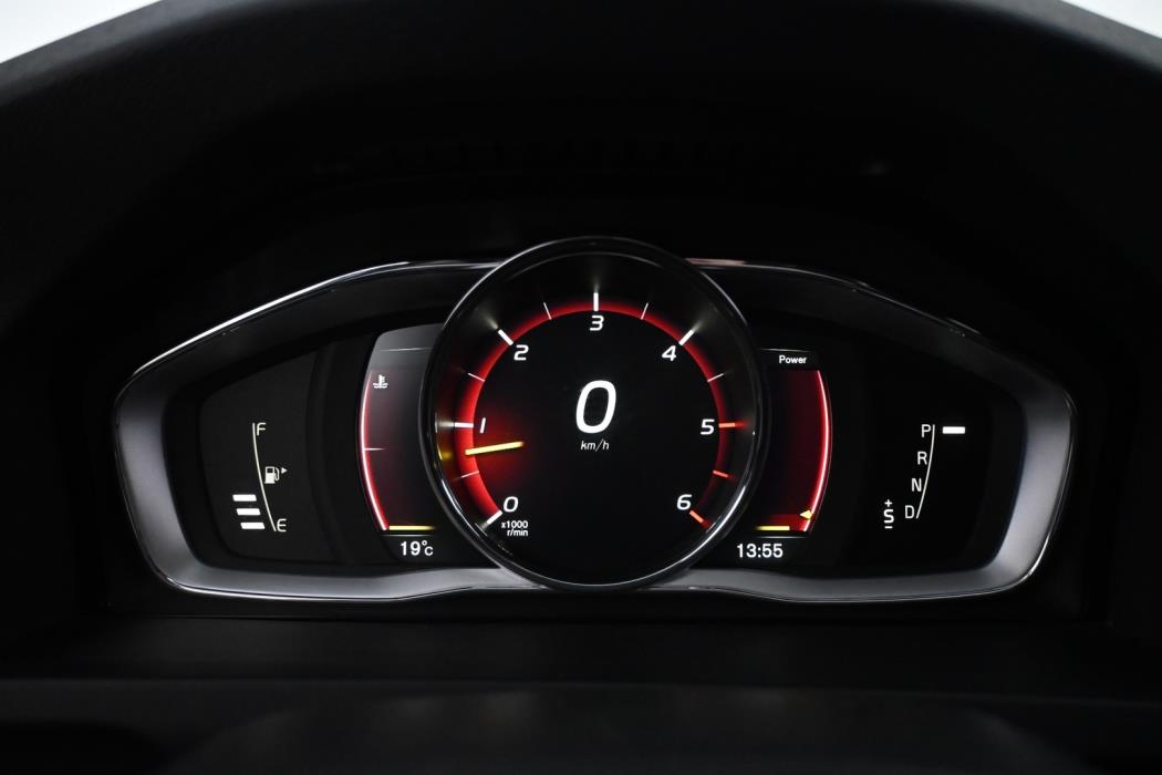 VOLVO V60 Cross Country 2017