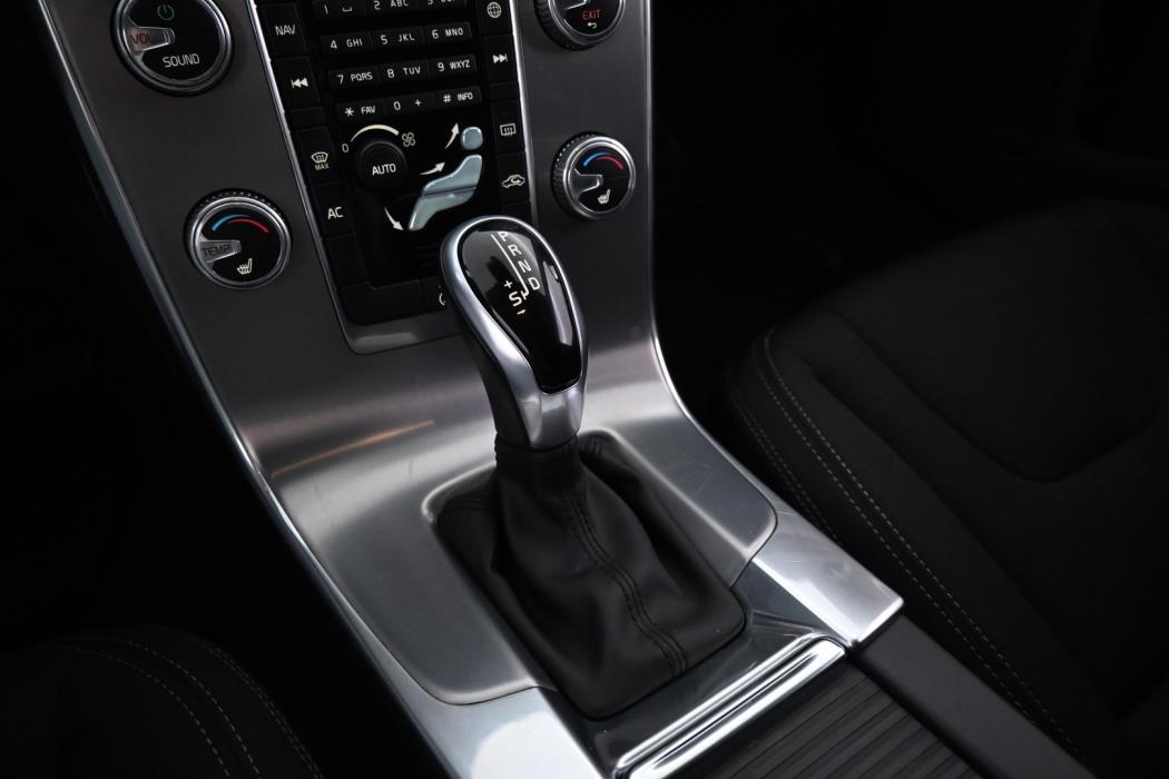 VOLVO V60 Cross Country 2017