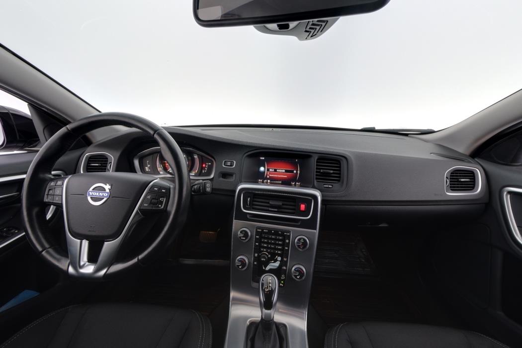 VOLVO V60 Cross Country 2017