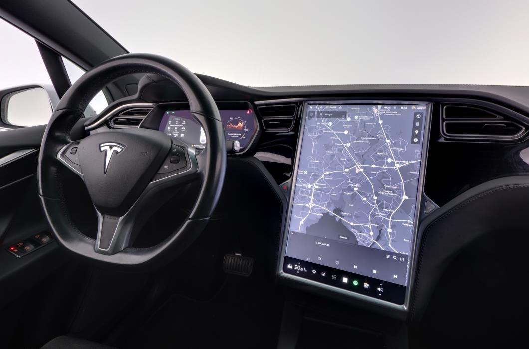 TESLA Model X 2017
