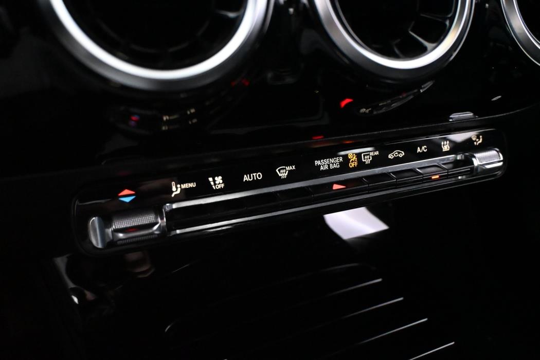MERCEDES-BENZ A 2019