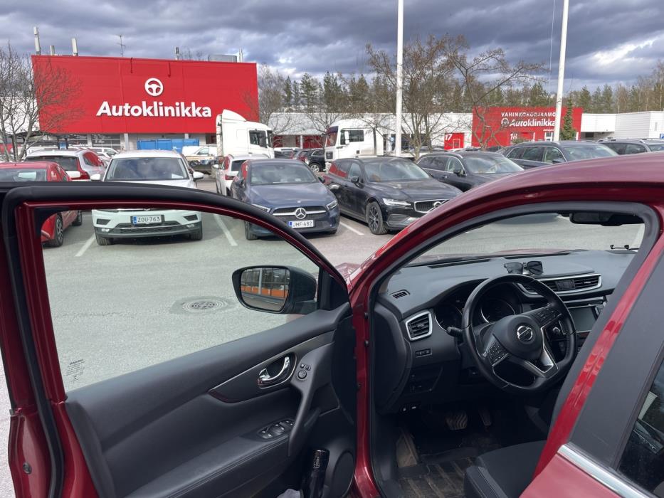 NISSAN Qashqai 2019
