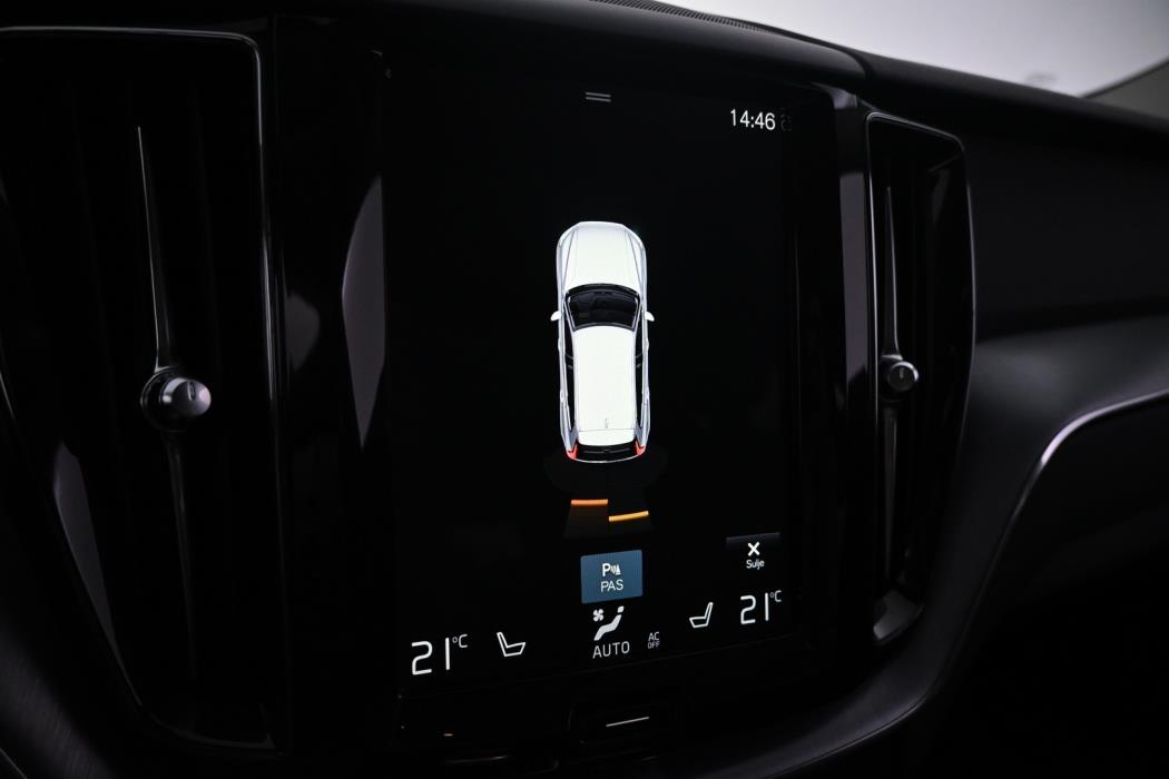 VOLVO XC60 2018