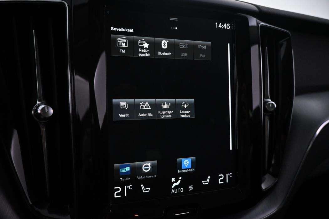 VOLVO XC60 2018