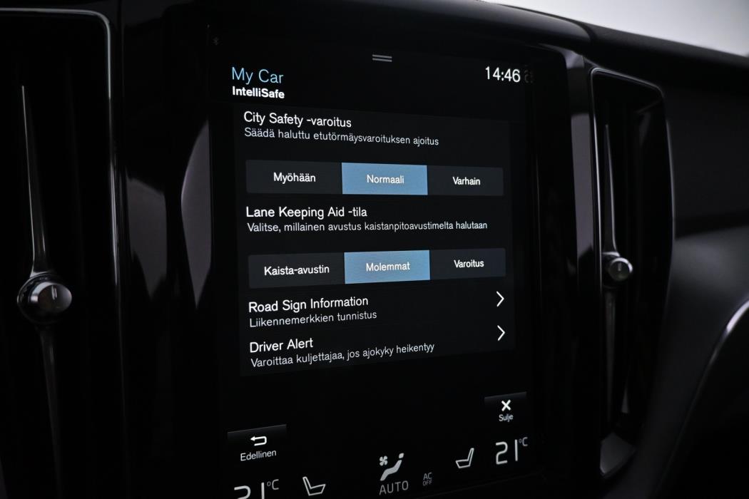 VOLVO XC60 2018