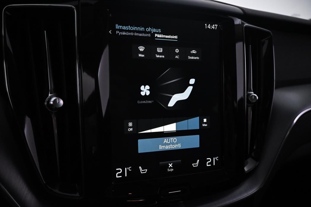 VOLVO XC60 2018