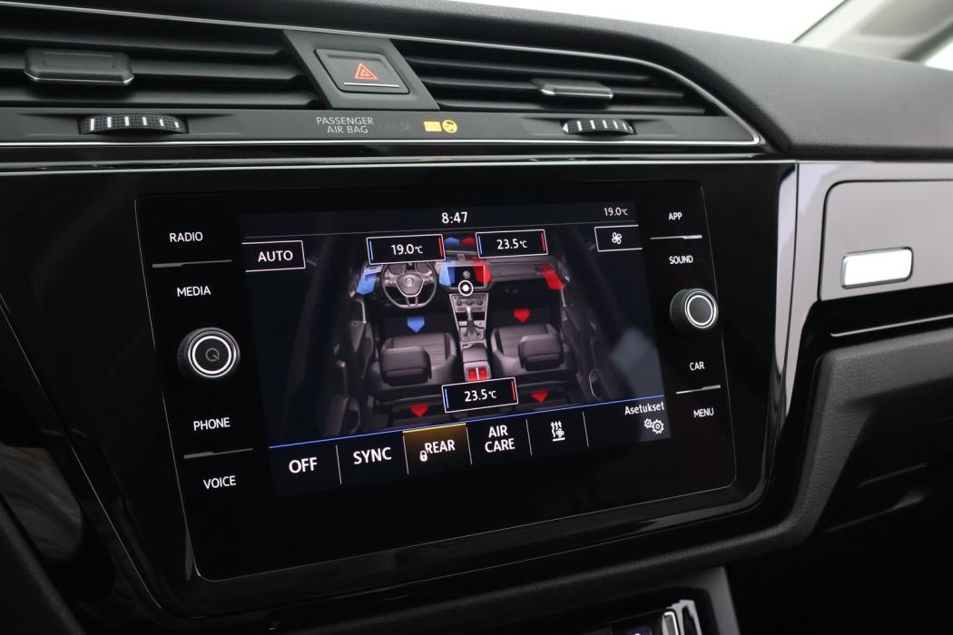 VOLKSWAGEN Touran 2017