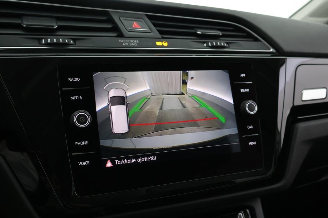 VOLKSWAGEN Touran 2017