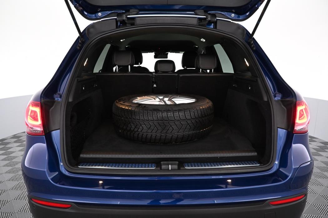 MERCEDES-BENZ GLC 2021