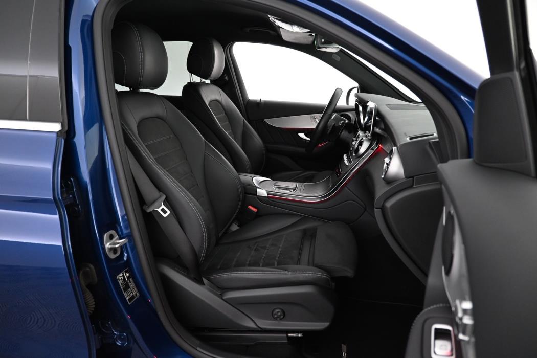 MERCEDES-BENZ GLC 2021