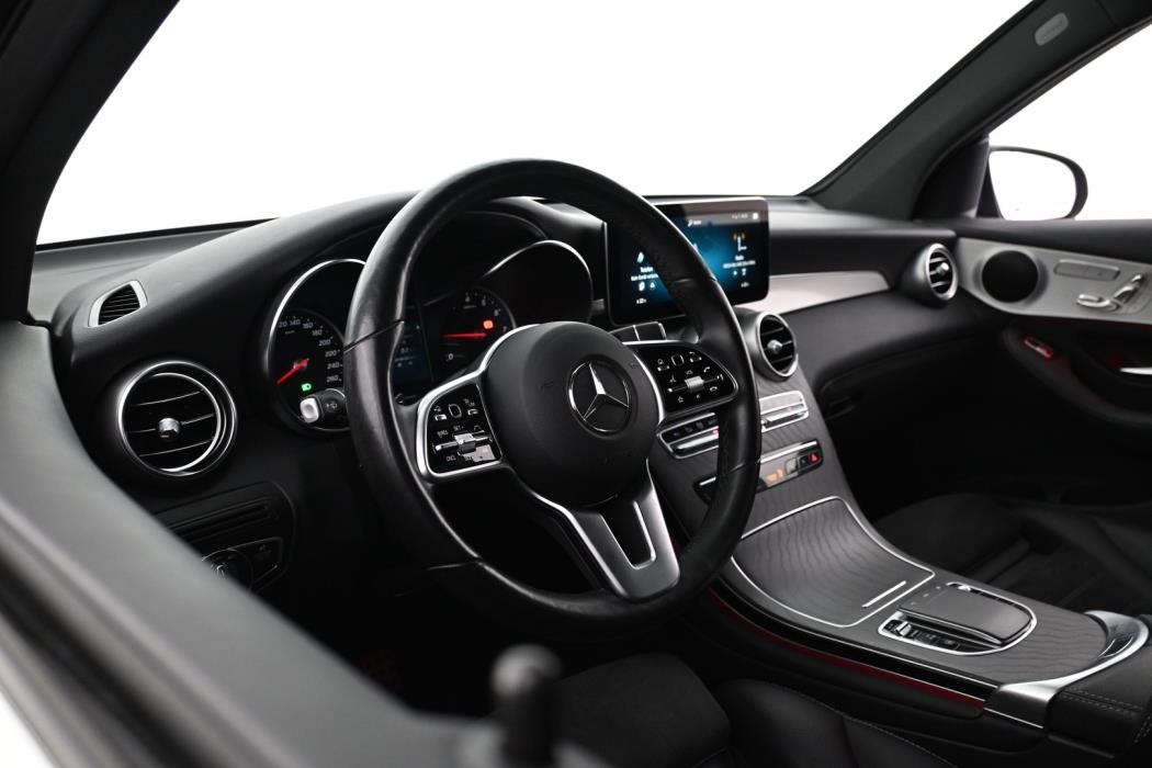 MERCEDES-BENZ GLC 2021