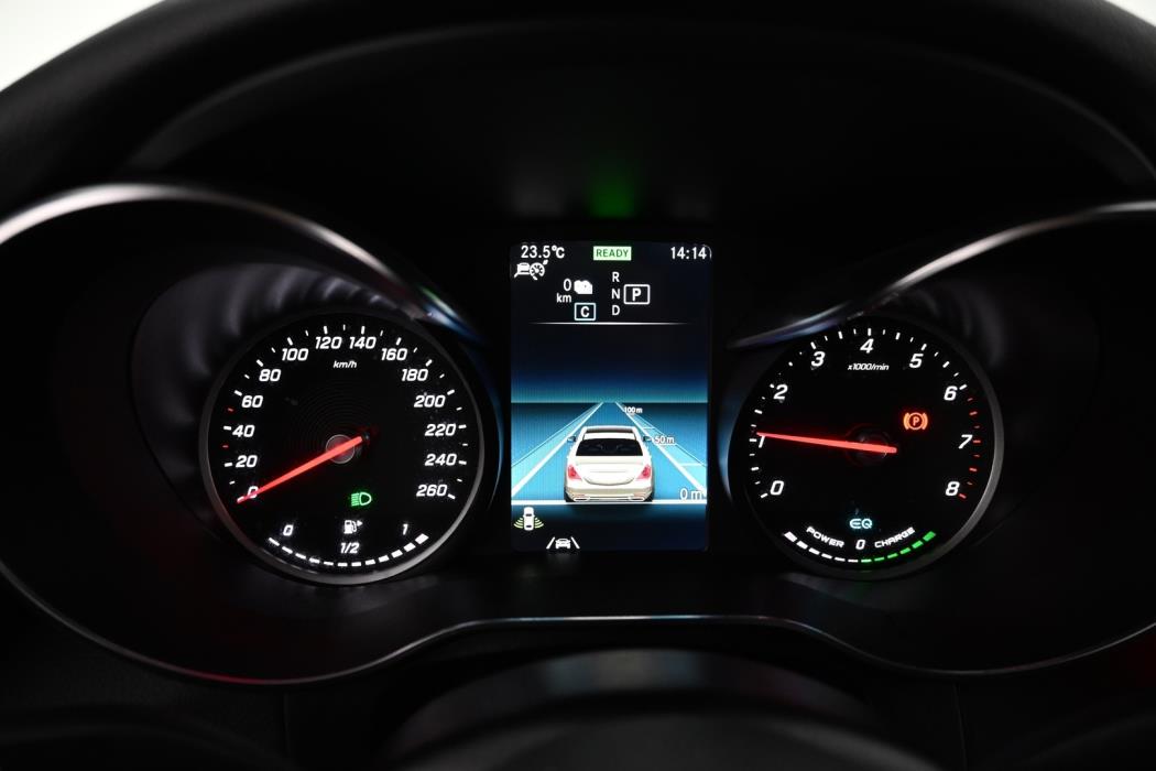 MERCEDES-BENZ GLC 2021