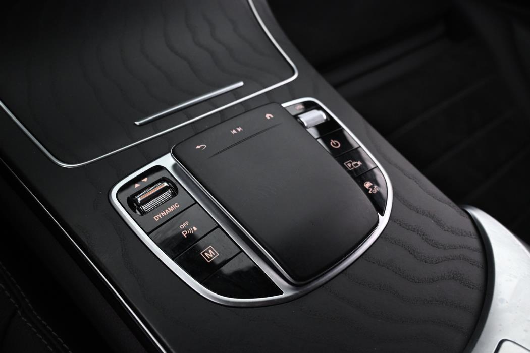 MERCEDES-BENZ GLC 2021