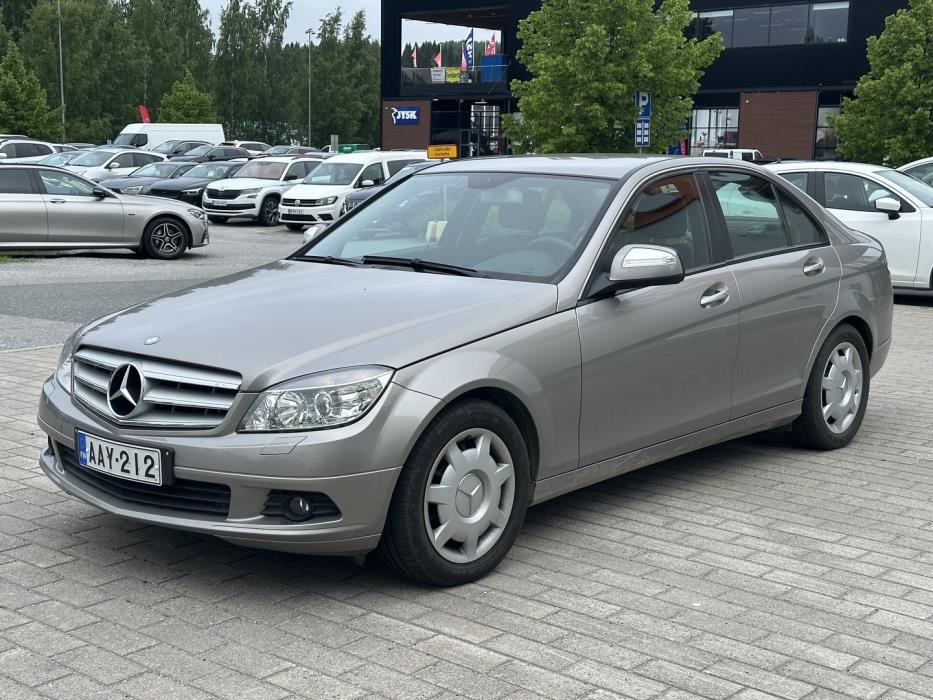 MERCEDES-BENZ C 2009