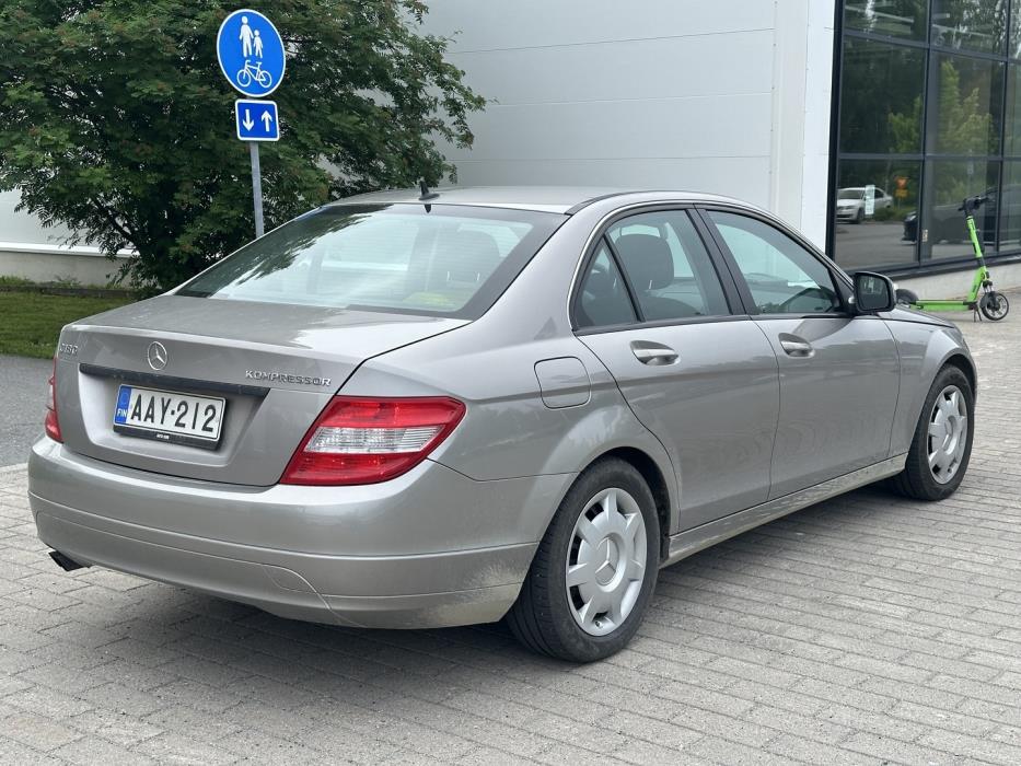 MERCEDES-BENZ C 2009