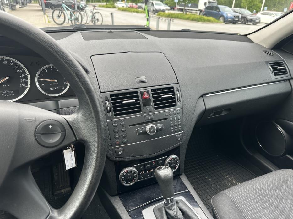 MERCEDES-BENZ C 2009