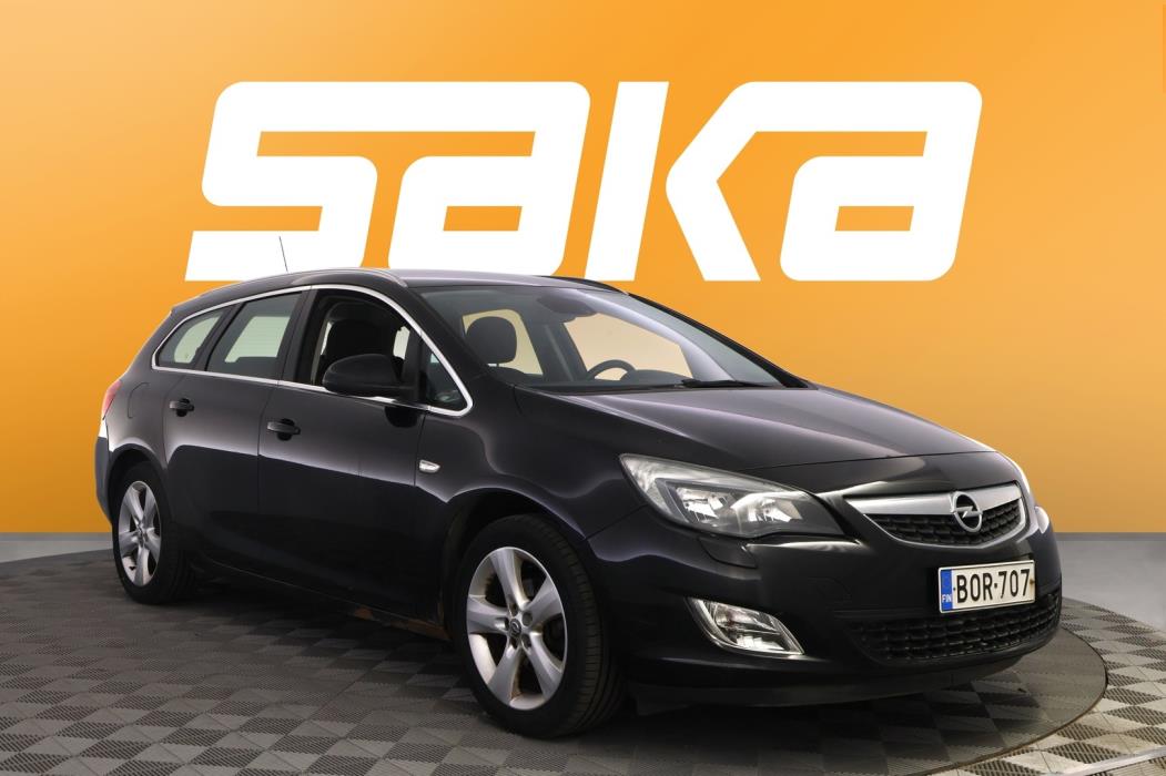 OPEL Astra 2011