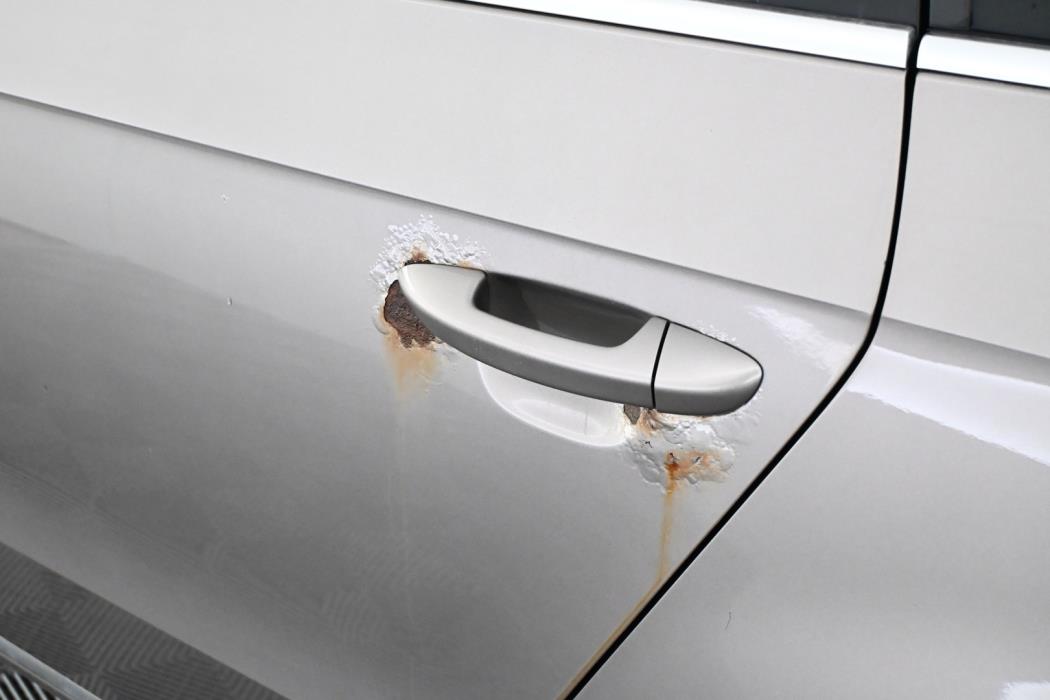 VOLKSWAGEN Passat 2011