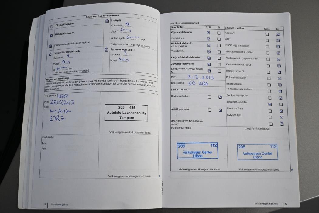 VOLKSWAGEN Passat 2011