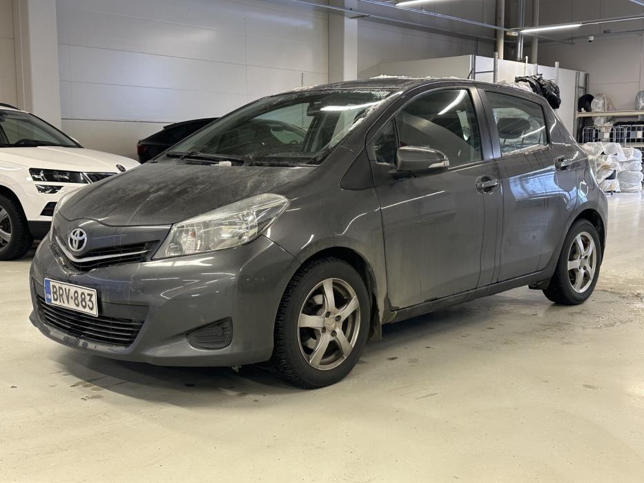 TOYOTA Yaris 2014