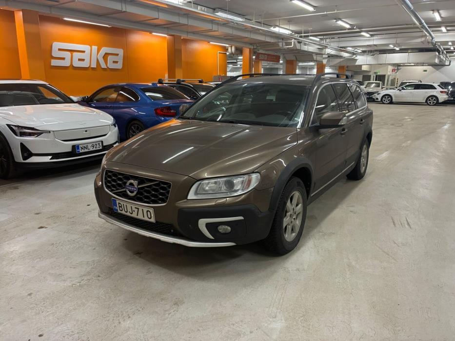 VOLVO XC70 2015