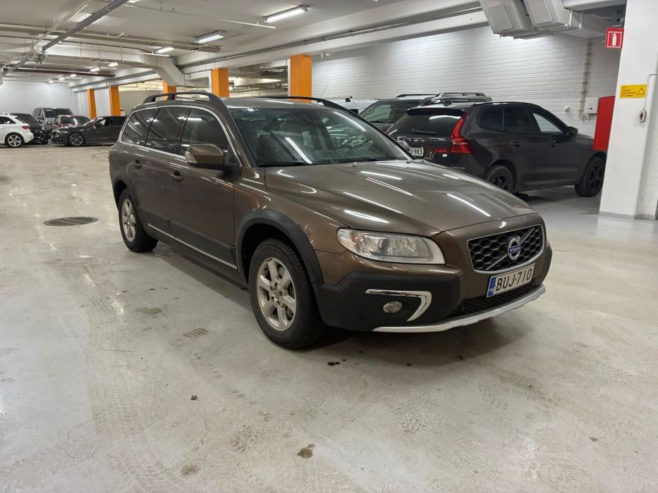 VOLVO XC70 2015