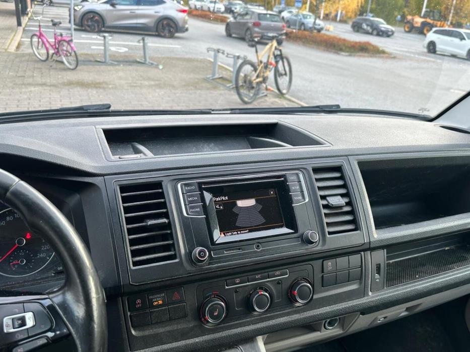 VOLKSWAGEN Transporter 2017