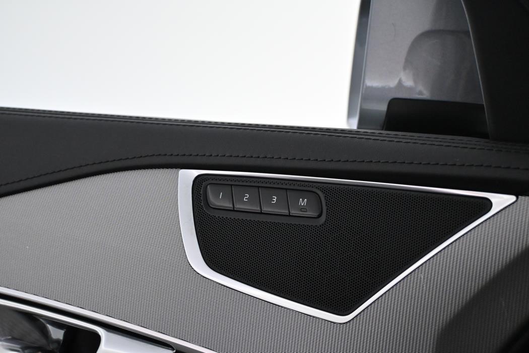 VOLVO XC90 2016