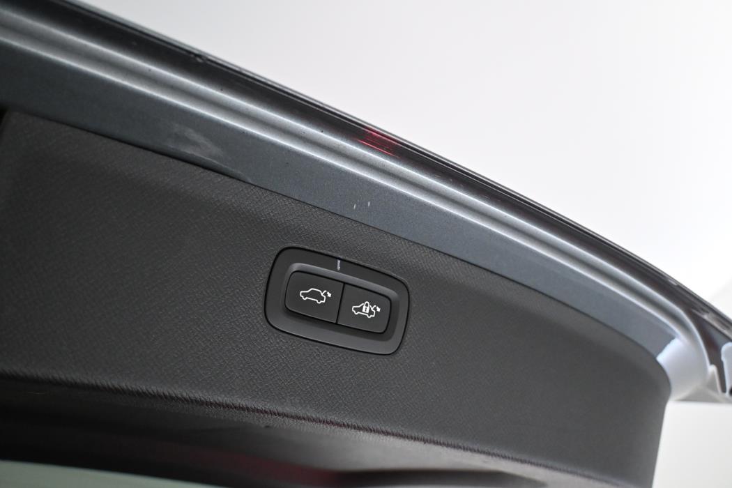 VOLVO XC90 2016
