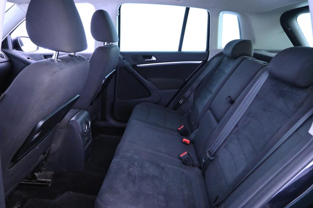 VOLKSWAGEN Tiguan 2013