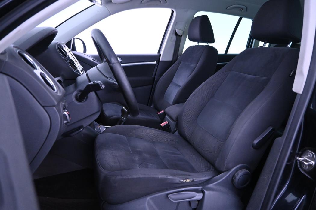VOLKSWAGEN Tiguan 2013
