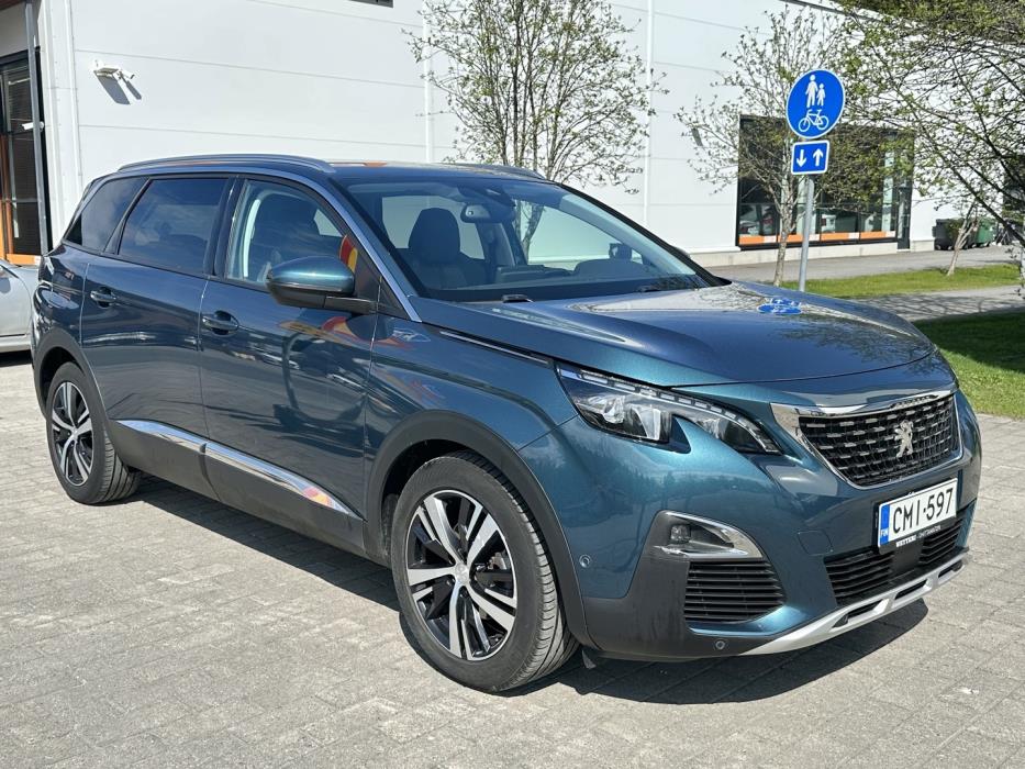PEUGEOT 5008 2019