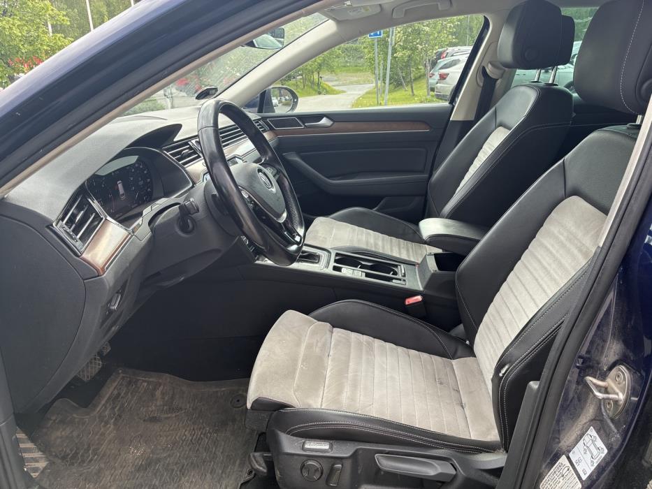 VOLKSWAGEN Passat 2019
