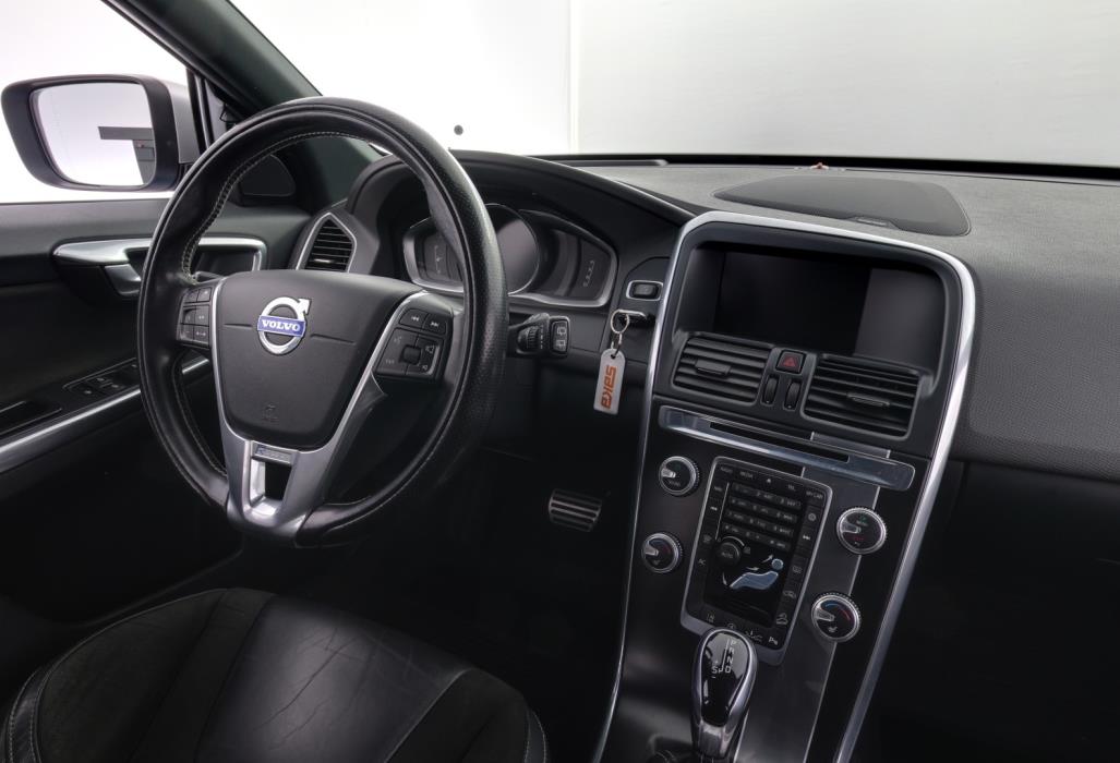 VOLVO XC60 2016