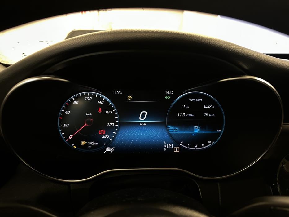 MERCEDES-BENZ C 2021