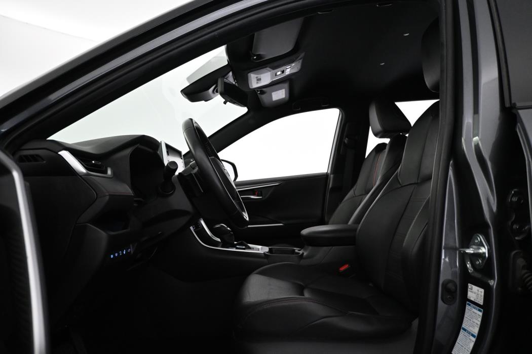 TOYOTA RAV4 Plug-in 2021