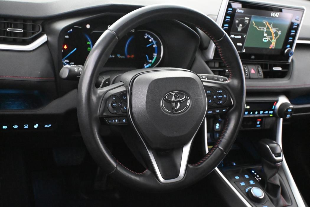 TOYOTA RAV4 Plug-in 2021