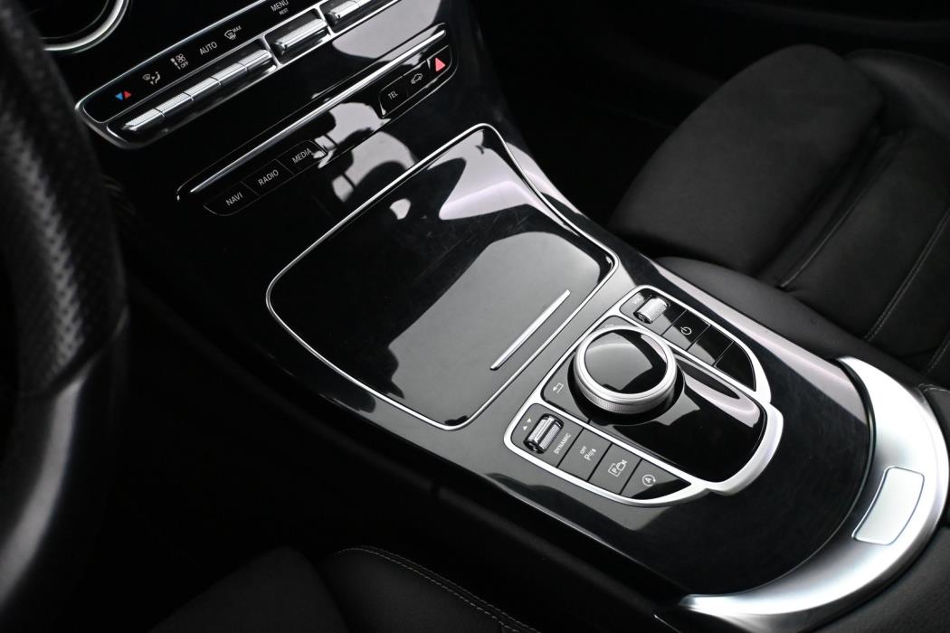 MERCEDES-BENZ C 2021