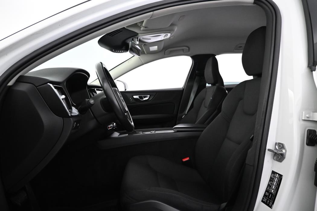 VOLVO V60 2020