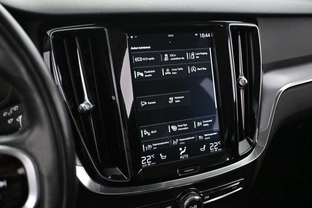 VOLVO V60 2020