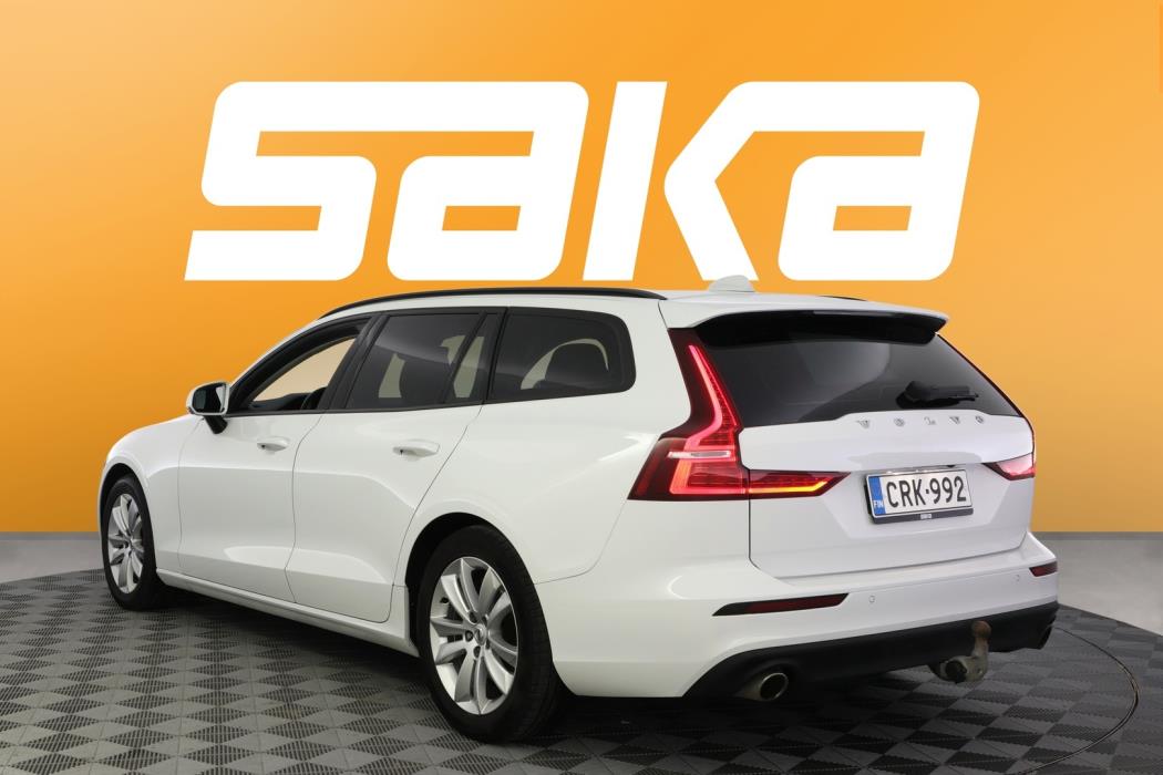VOLVO V60 2020