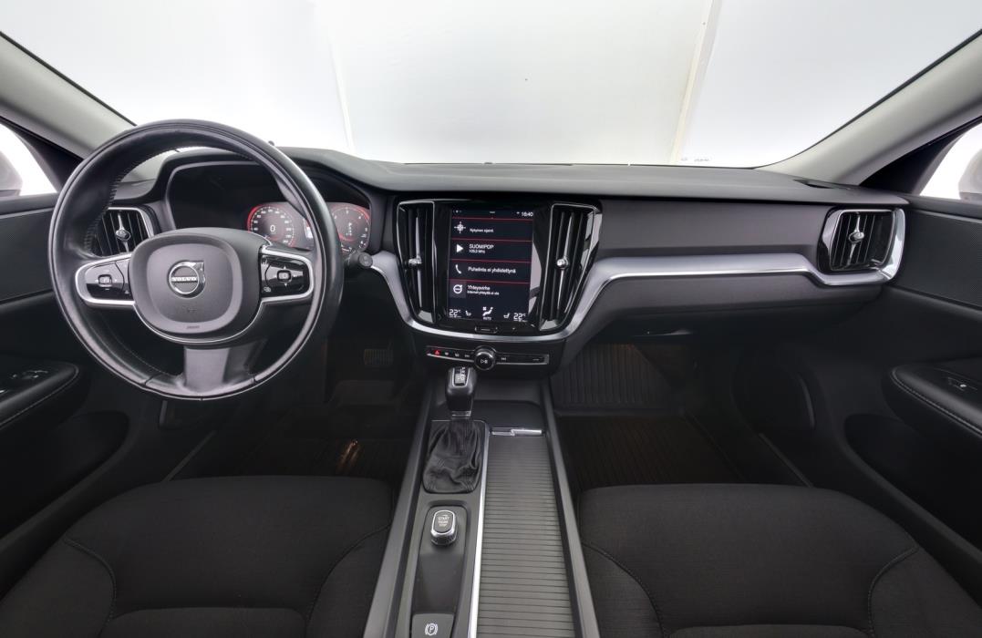 VOLVO V60 2020