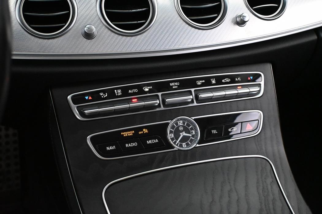 MERCEDES-BENZ E 2020