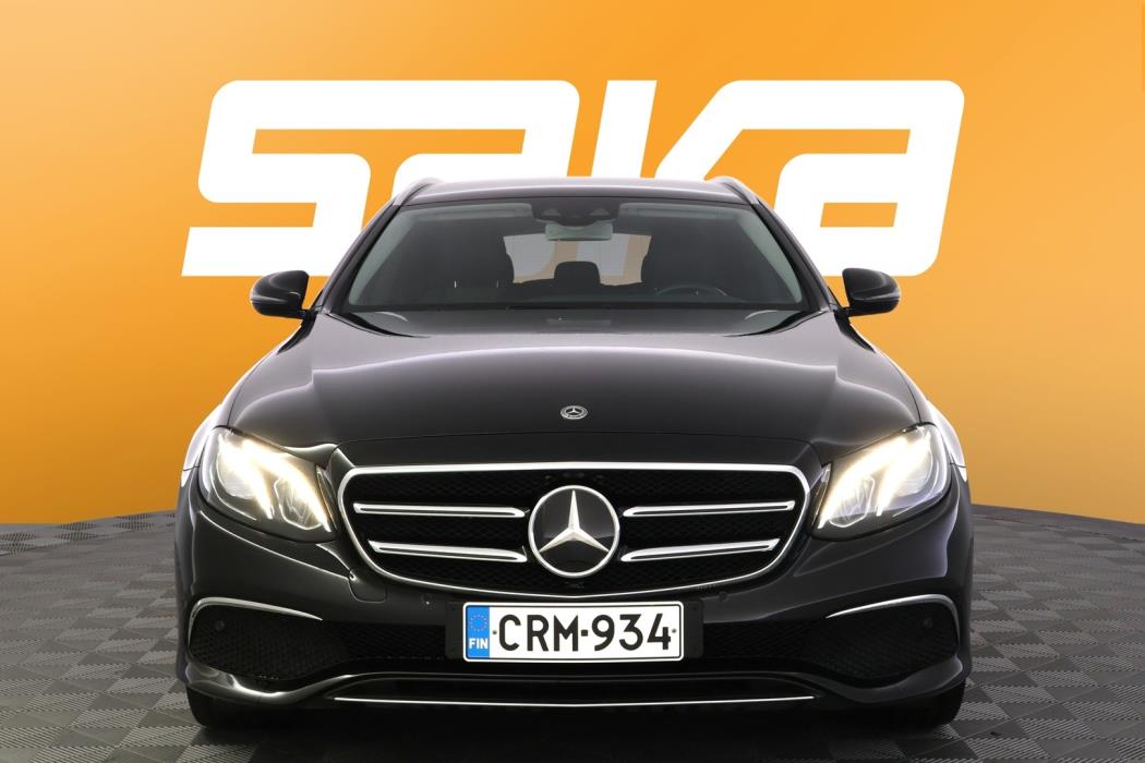 MERCEDES-BENZ E 2020