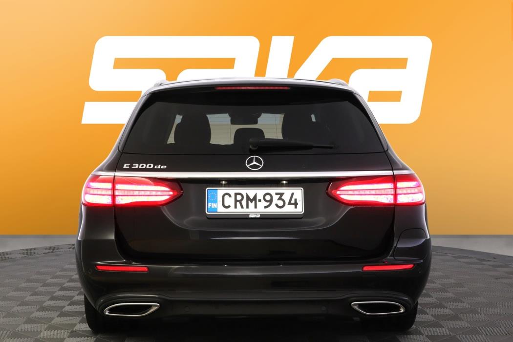 MERCEDES-BENZ E 2020