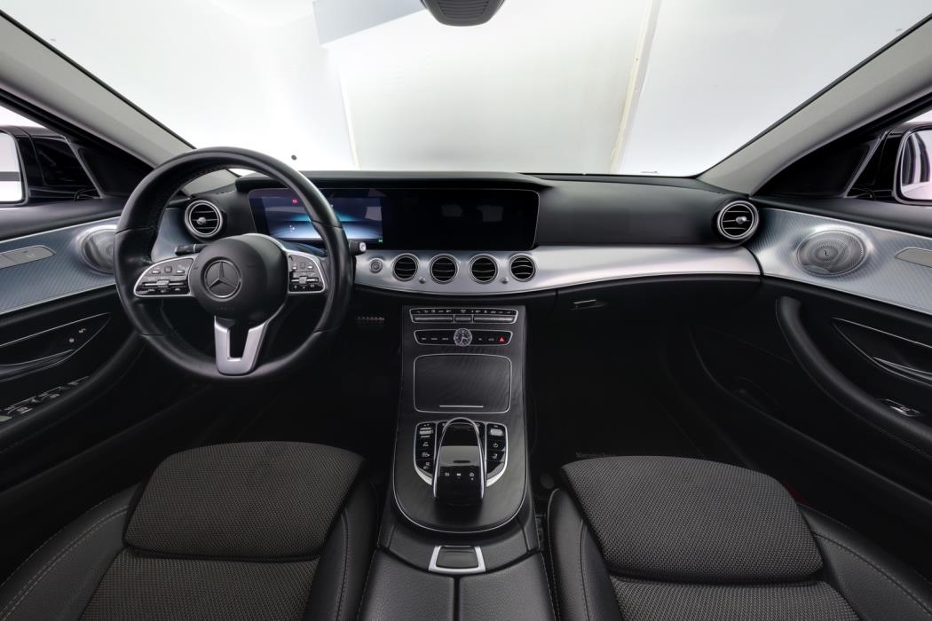 MERCEDES-BENZ E 2020